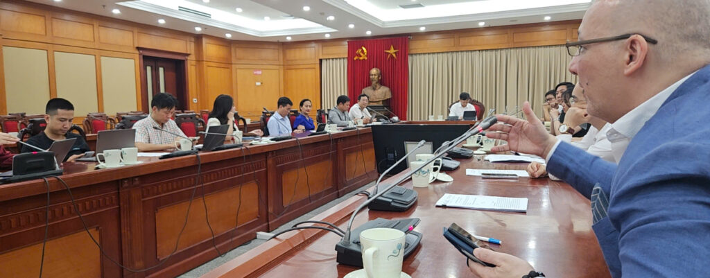 Mr. Pham Hong Quat, NATEC Director at the Ministry of Science and Technology, expressed his high appreciation for the new program VPCEI and the University of Michigan's WDI will launch in Q4/2025 and even showed interest in joining as a participant himself.